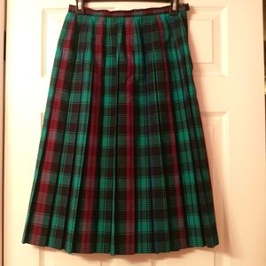 PETITE WORKSHOP Size S Vintage Teal & Red Plaid Pleated Skirt